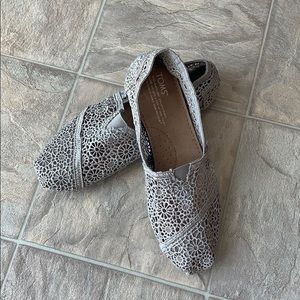 Toms Grey Lace Shoes